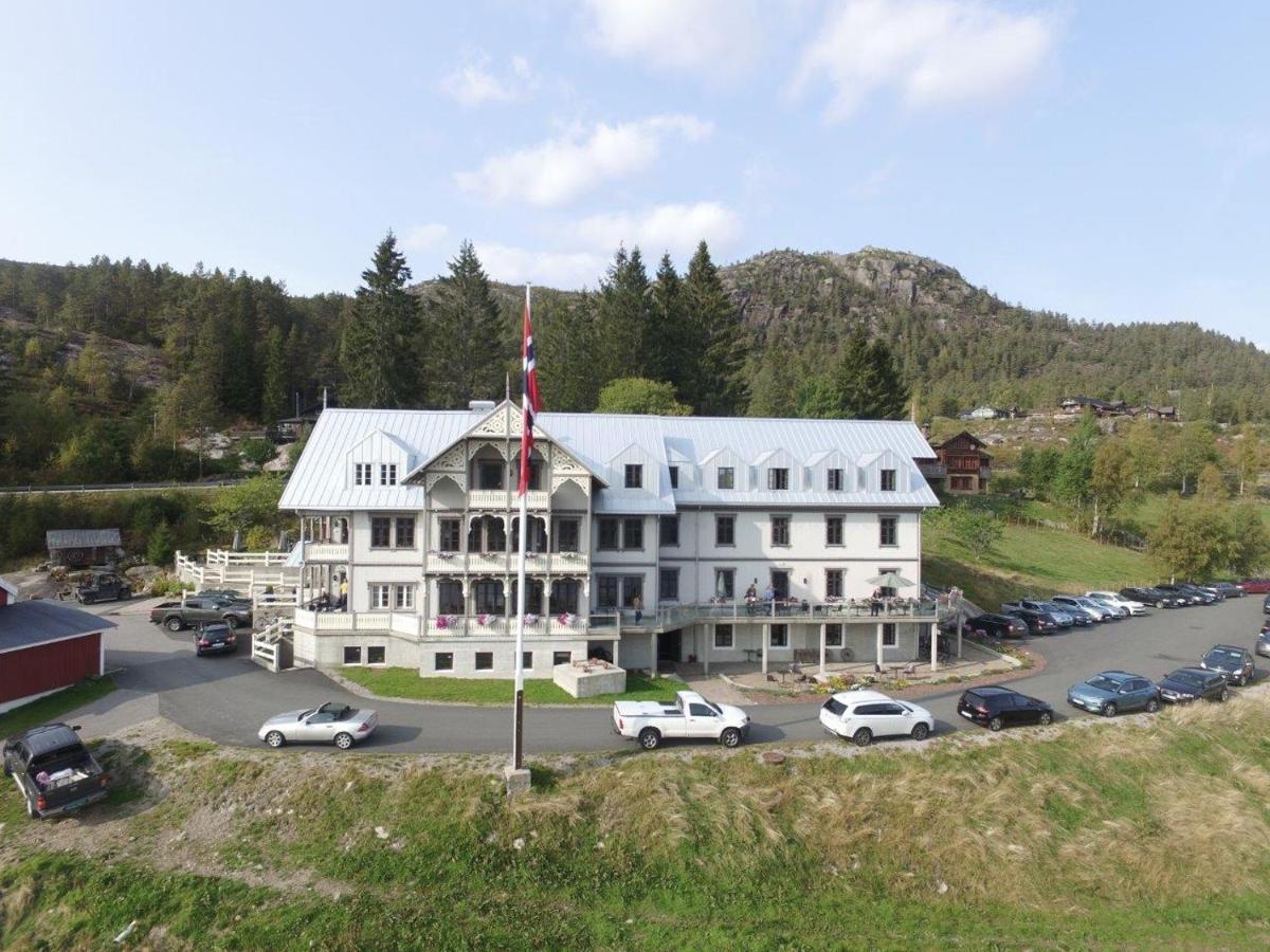 Hotell Eikerapen Gjestegard Aseral Fossdal Esterno foto